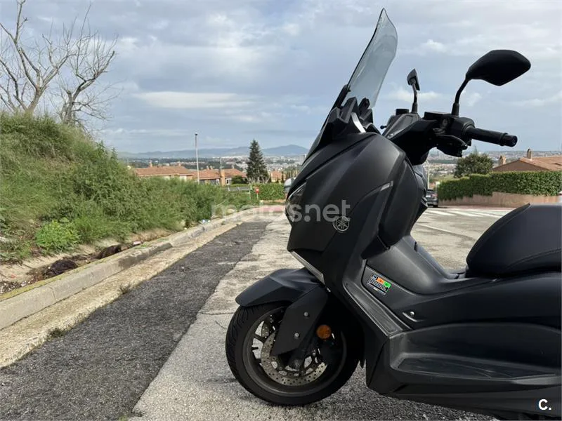 Yamaha XMAX 400 – Vista 2