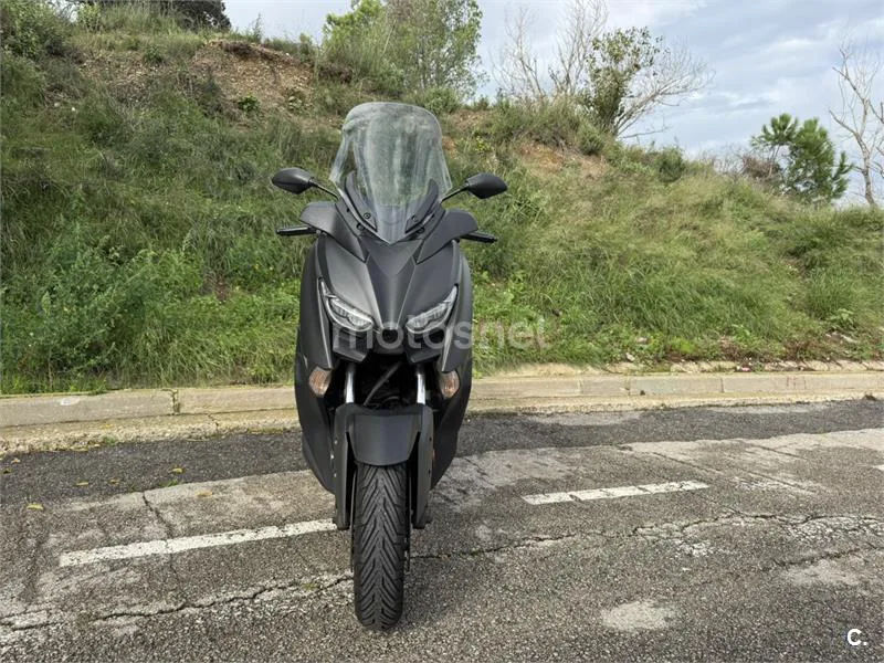 Yamaha XMAX 400 – Vista 3