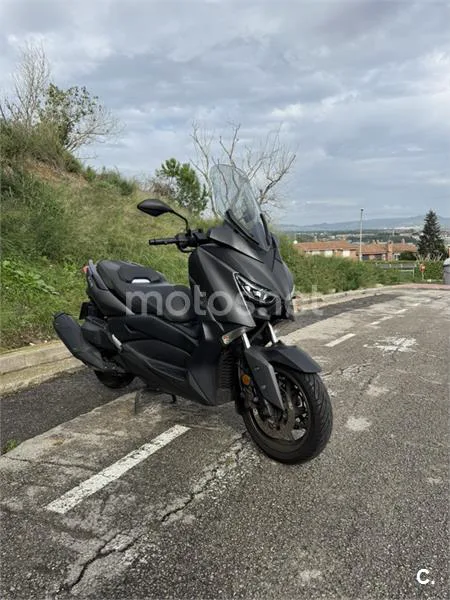 Yamaha XMAX 400 – Vista 5