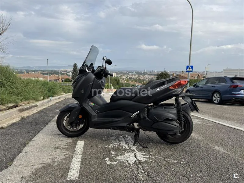 Yamaha XMAX 400 – Vista 9
