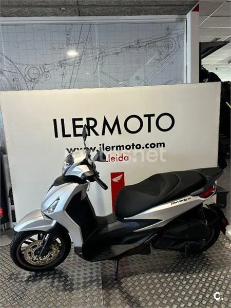 Piaggio Beverly – Vista 9
