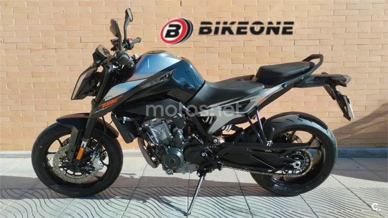 KTM 790 – Vista 4