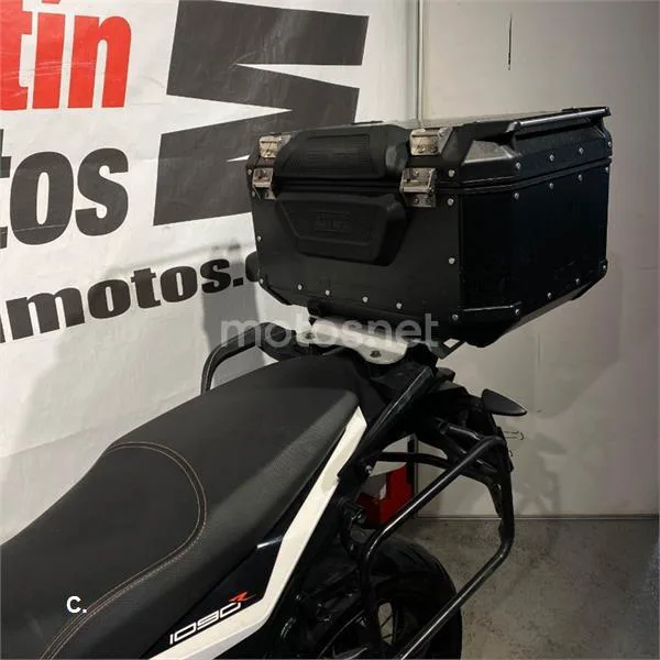 KTM 1090 Adventure – Vista 9