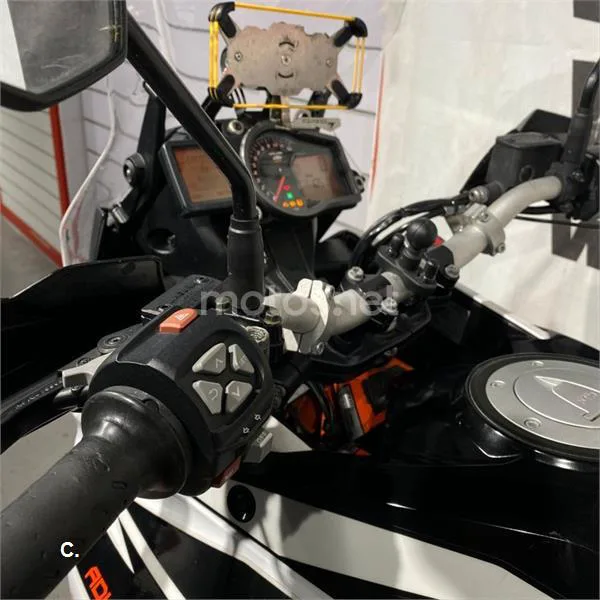 KTM 1090 Adventure – Vista 10