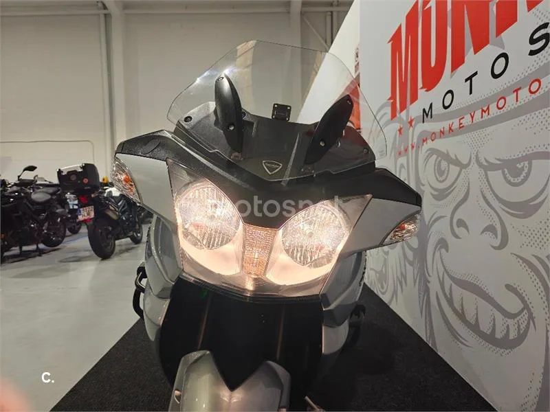 Triumph Trophy 1200 – Vista 4