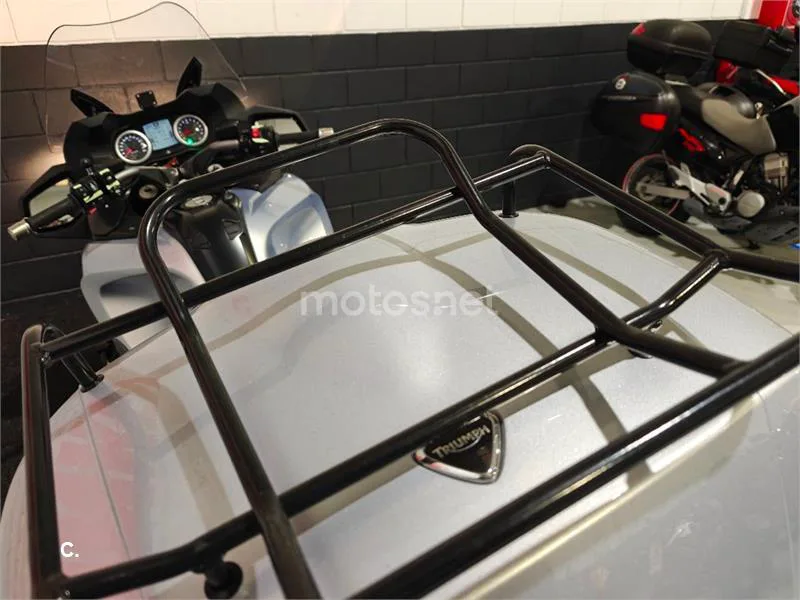 Triumph Trophy 1200 – Vista 10