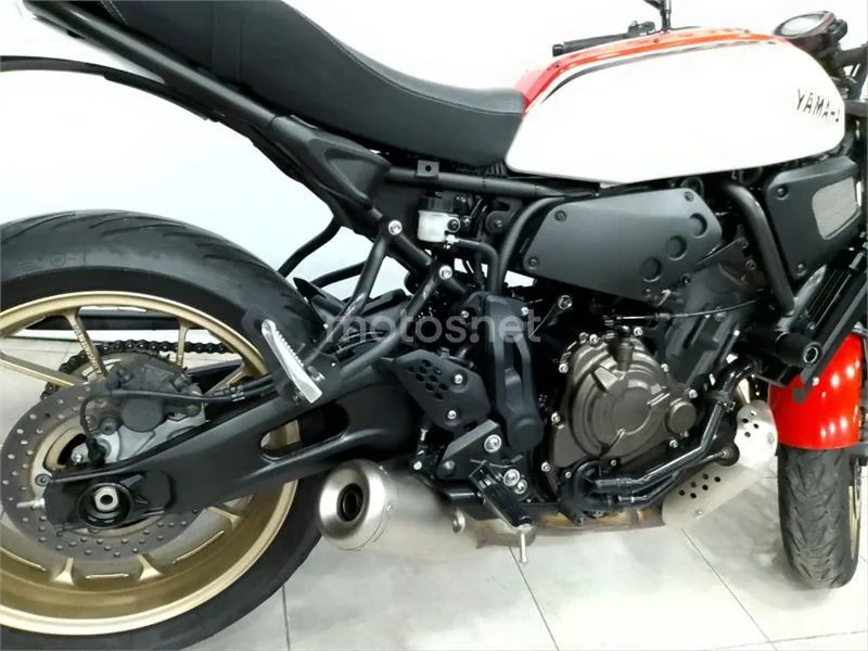 Yamaha XSR 700 – Vista 3