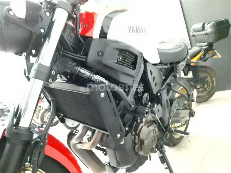 Yamaha XSR 700 – Vista 5