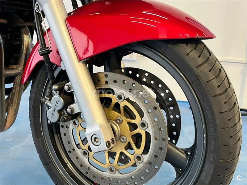 Kawasaki ZR-7S – Vista 11