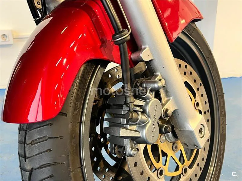Kawasaki ZR-7S – Vista 12