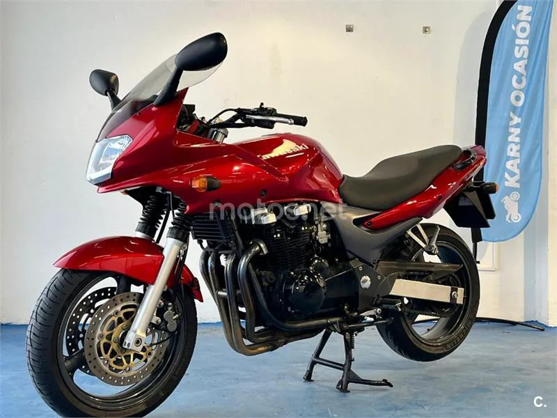 Kawasaki ZR-7S – Vista 3