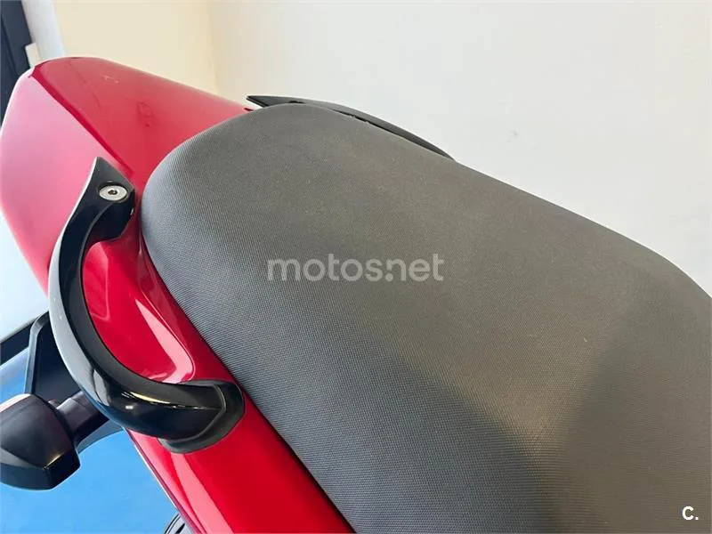 Kawasaki ZR-7S – Vista 23