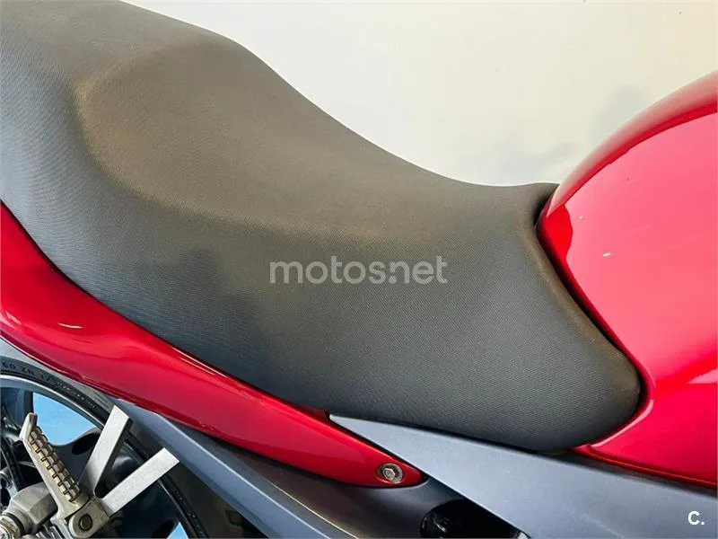 Kawasaki ZR-7S – Vista 24