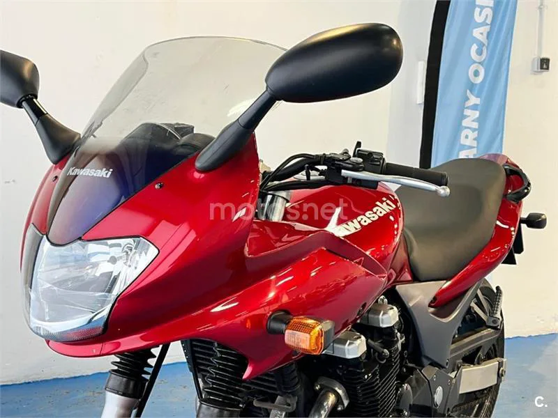 Kawasaki ZR-7S – Vista 50