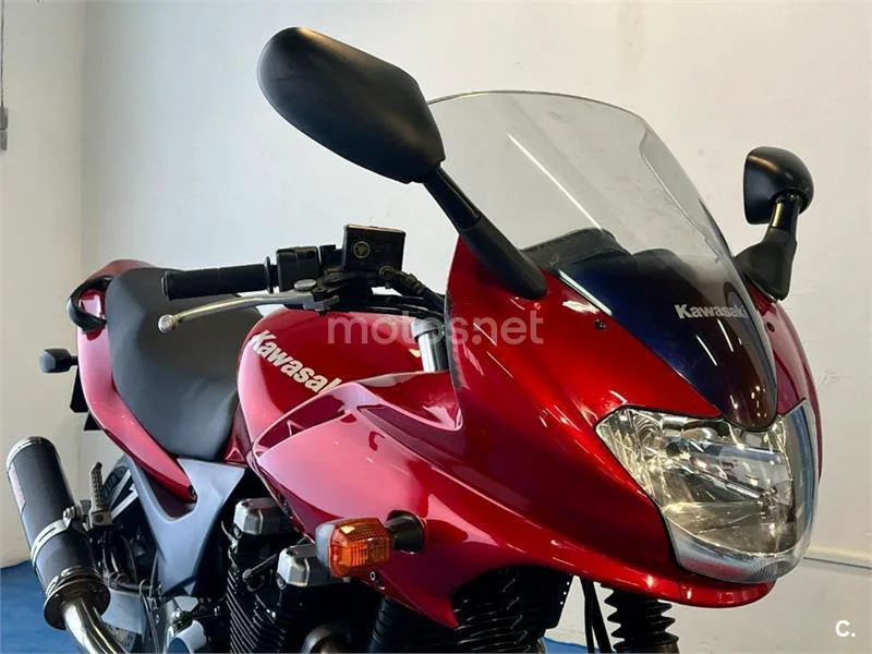 Kawasaki ZR-7S – Vista 6