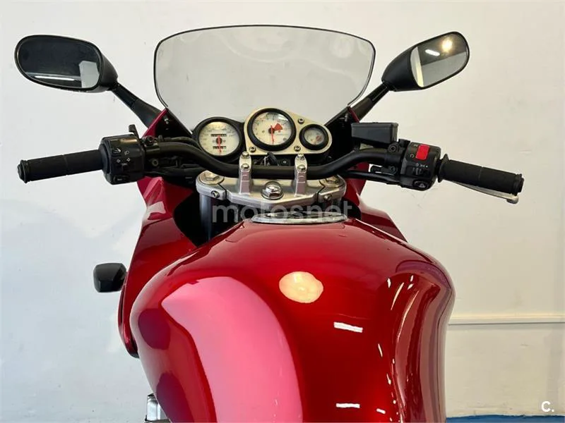 Kawasaki ZR-7S – Vista 57