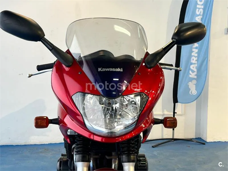 Kawasaki ZR-7S – Vista 7