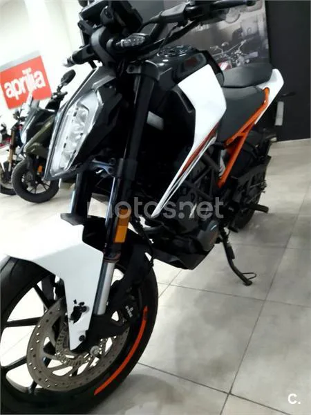KTM 125 – Vista 3