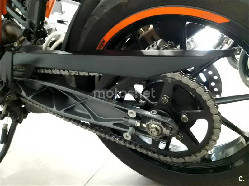KTM 125 – Vista 8