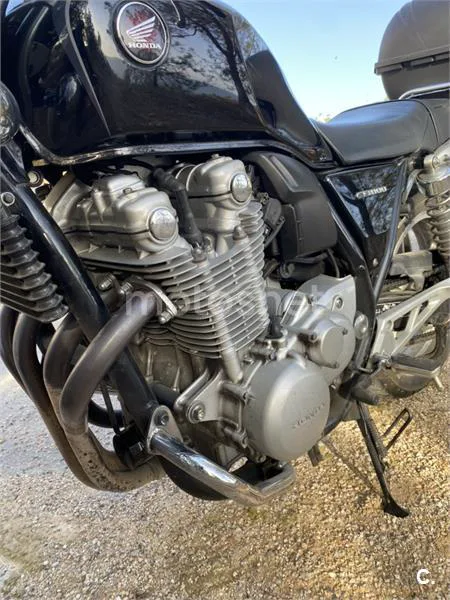 Honda CB1100 - Vista 8