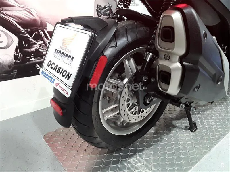 Piaggio Beverly – Vista 8