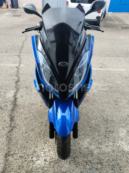 Kymco K-XCT 125i - Vista 9