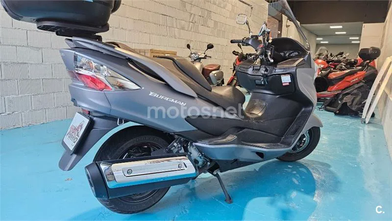Suzuki Burgman 400 – Vista 3