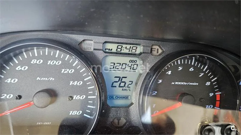 Suzuki Burgman 400 – Vista 5