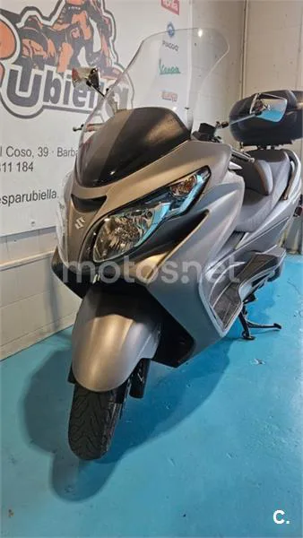 Suzuki Burgman 400 – Vista 6