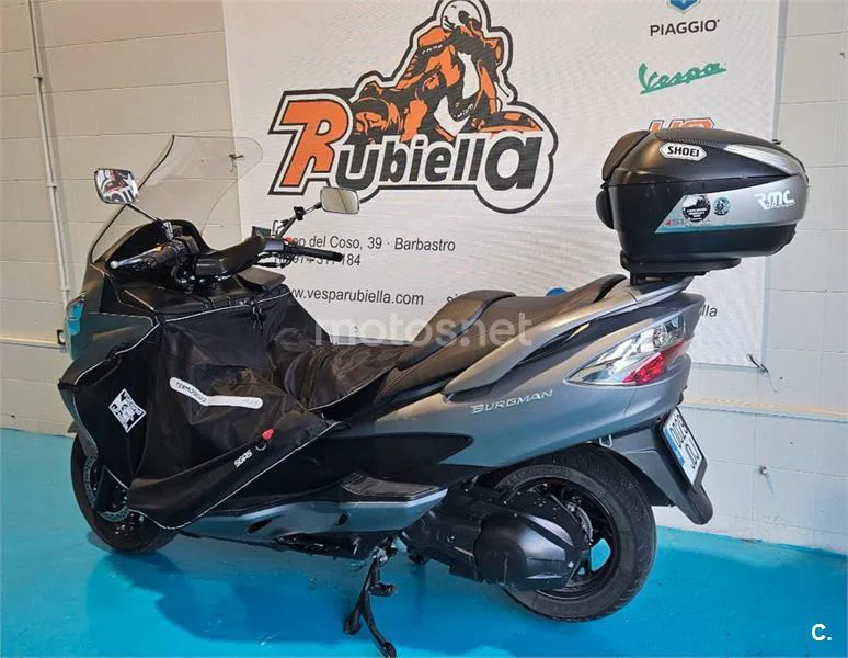 Suzuki Burgman 400 – Vista 9