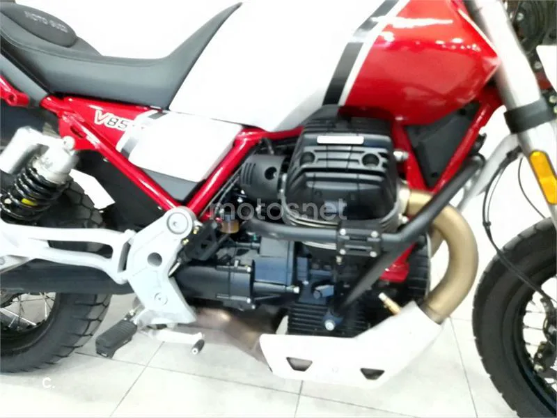 Moto Guzzi V85 TT – Vista 5