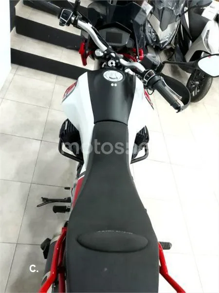Moto Guzzi V85 TT – Vista 7
