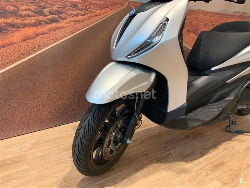 Piaggio Beverly – Vista 5