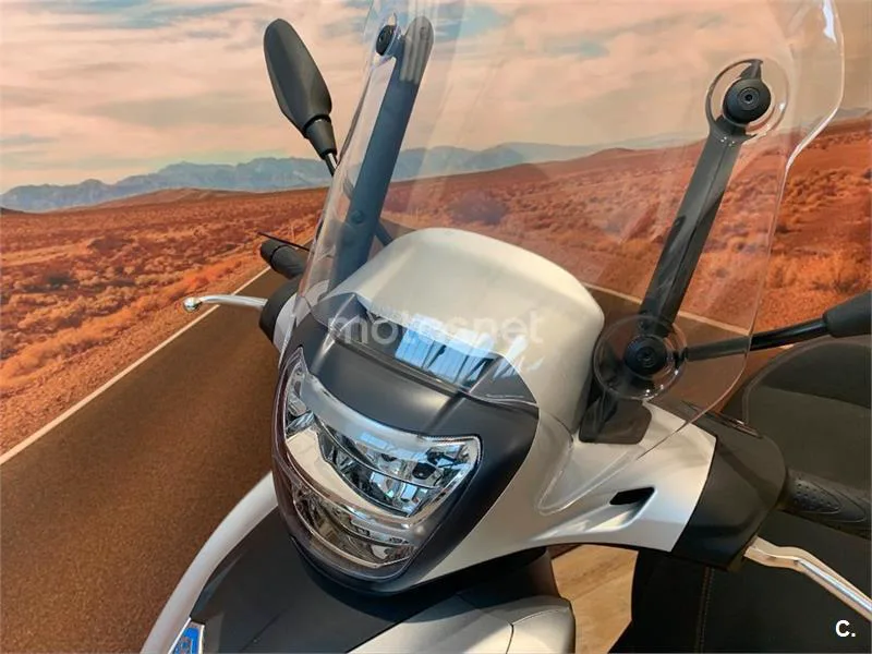 Piaggio Beverly – Vista 8