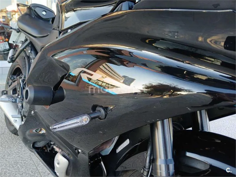 Yamaha R7 – Vista 16