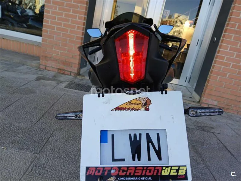 Yamaha R7 – Vista 23