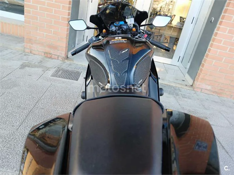 Yamaha R7 – Vista 24