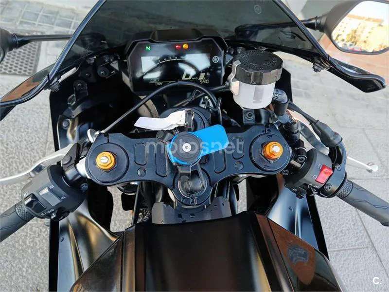 Yamaha R7 – Vista 7