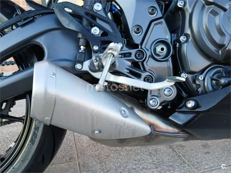Yamaha R7 – Vista 10