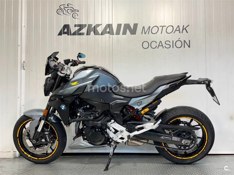 BMW F 900 R – Vista 3