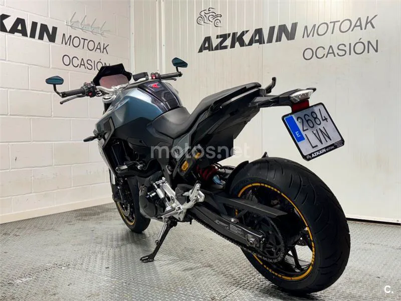BMW F 900 R – Vista 4
