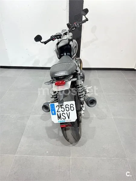 Triumph Speed Twin 1200 - Vista 3