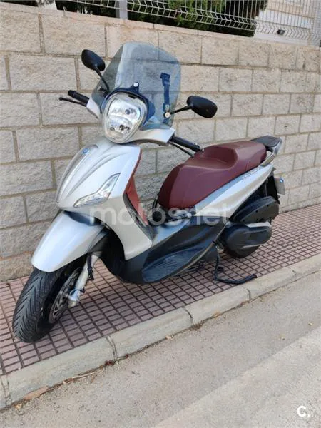 Piaggio Beverly – Vista 3