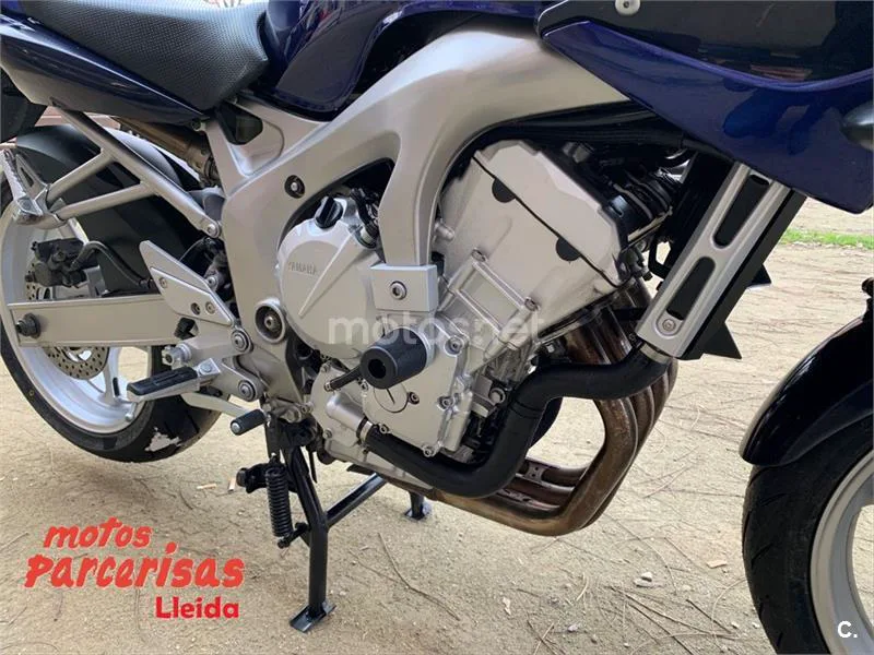 Yamaha FZ6 Fazer – Vista 15