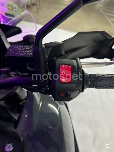 Suzuki V-Strom 1050 – Vista 10