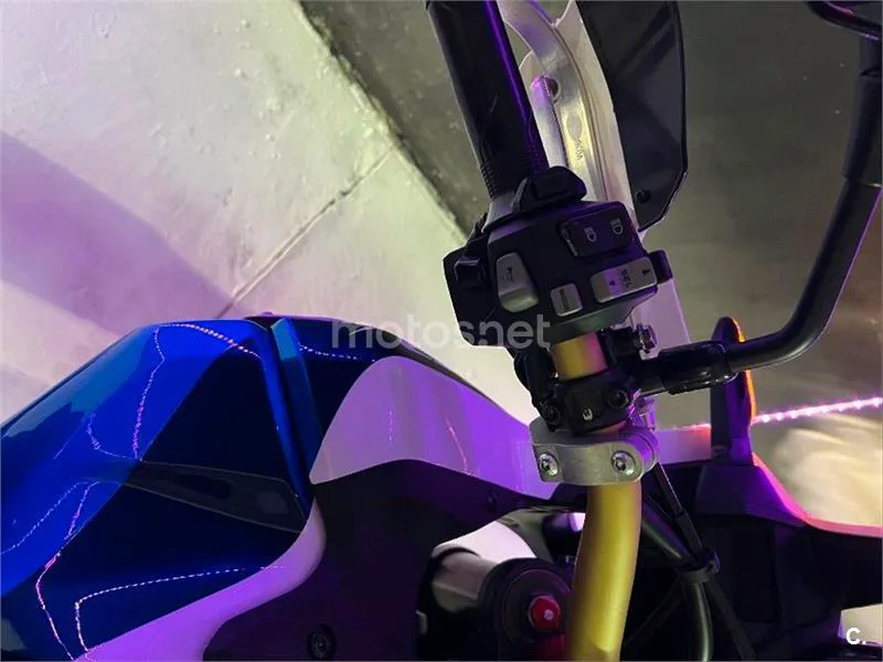 Honda CRF 1000L Africa Twin – Vista 8