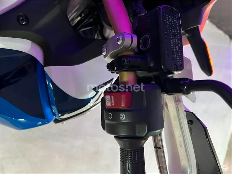 Honda CRF 1000L Africa Twin – Vista 10