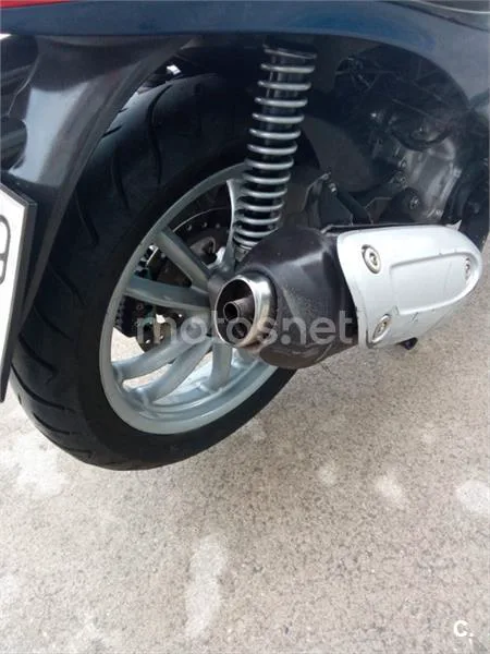 Piaggio Beverly 250 – Vista 13