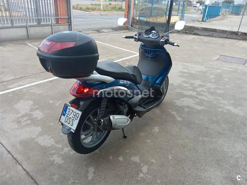 Piaggio Beverly 250 – Vista 5
