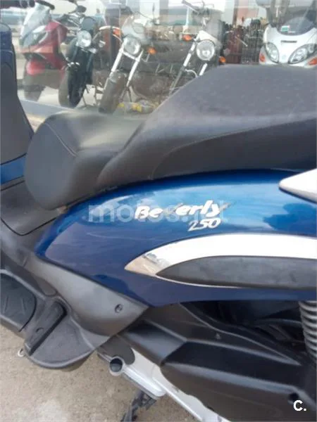 Piaggio Beverly 250 – Vista 10